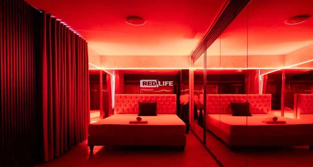 Magyar tulajdonosnő, 24 órás recepció,