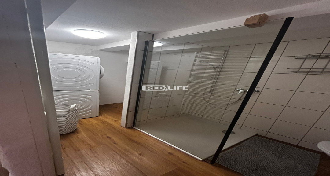 Feles leadó, vagy heti fix
